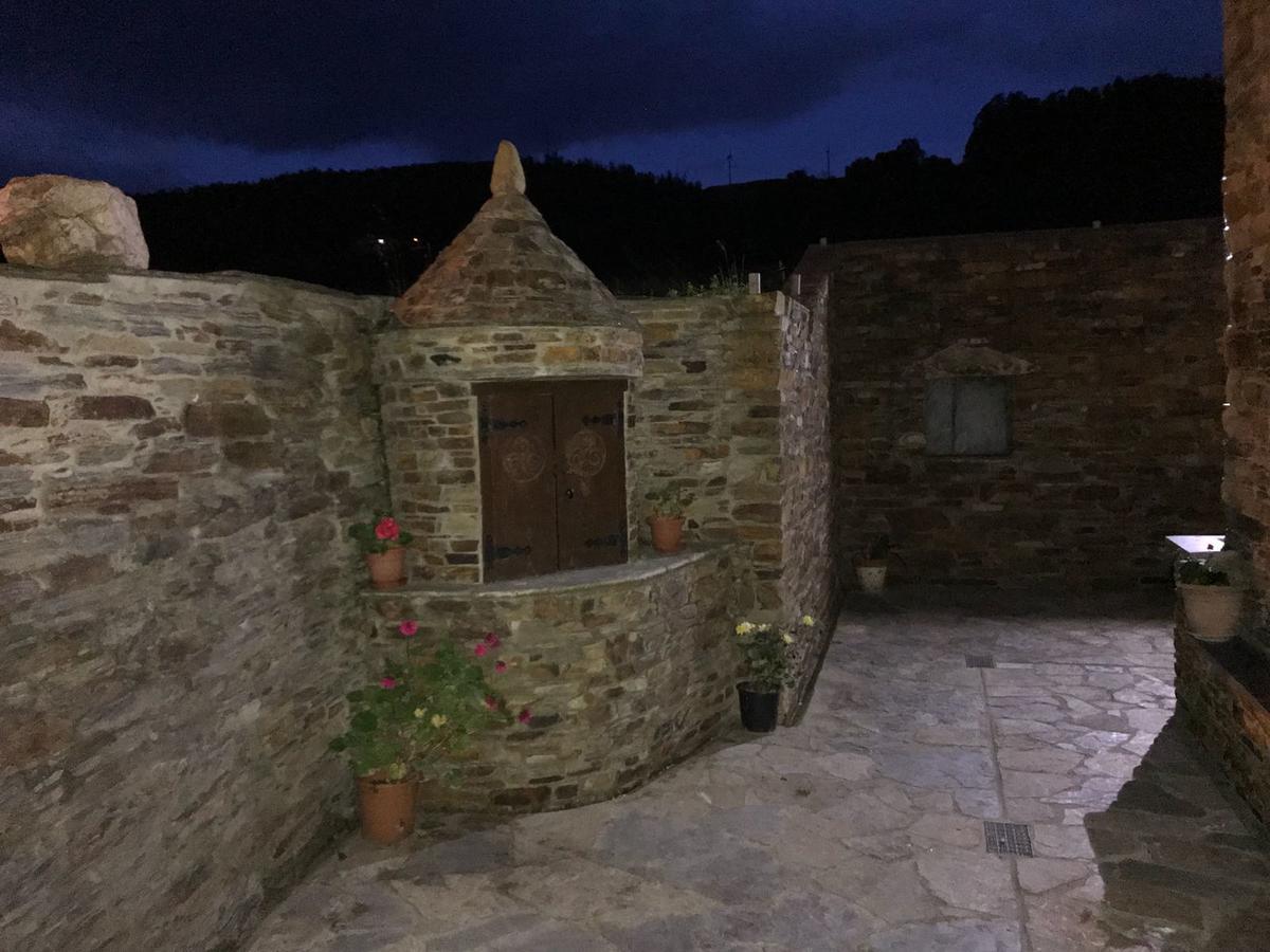 Apartamentos Carola San Tirso de Abres Dış mekan fotoğraf