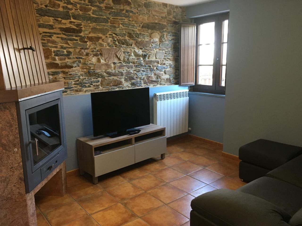 Apartamentos Carola San Tirso de Abres Dış mekan fotoğraf